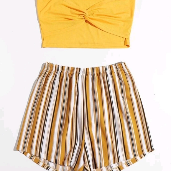 Twist top short set